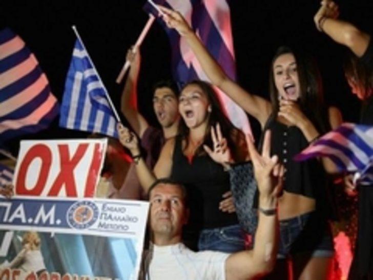 Yunanlılar, referandumda kurtarma paketine 'Hayır' dedi