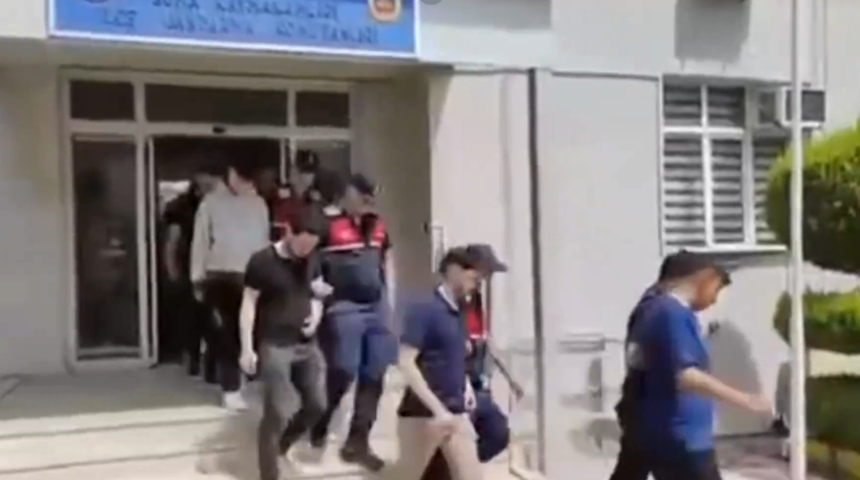 Yüzlerce kilo yakalandı! 20 ilde düğmeye basıldı: Dikkat çeken görüntüler