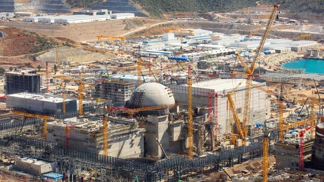 Akkuyu NGS'de önemli adım! 2. ünitede gezer vinçlerin montajı tamamlandı