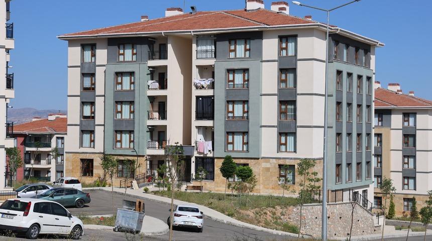 10 bin liradan 4-5 bin liraya kadar düştü! Yüzlerce ilan var: TOKİ, fahiş kirayı tersine çevirdi