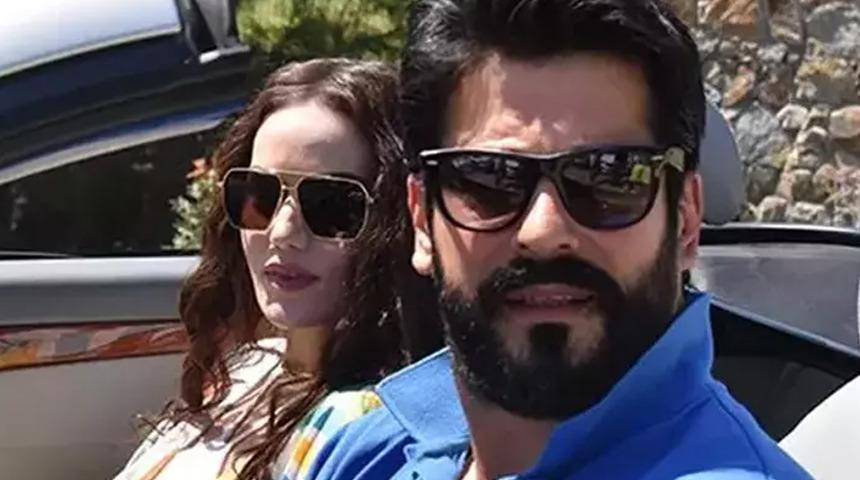 5 ayda 2 villa almışlardı! Fahriye Evcen ve Burak Özçivit'in milyonluk arabalarına bir bakan bir daha baktı