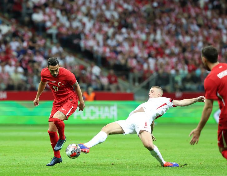 Polonya yenilgisi sonrası Montella'ya sert sözler! "Onu oynatmamak delilik" G1