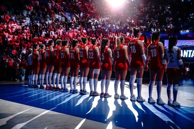 Voleybol Milletler Ligi (VNL) şampiyonu A Milli Kadın Voleybol Takımı, Milletler Ligi'nin üçüncü haftasında sahaya çıkacak. 640xauto