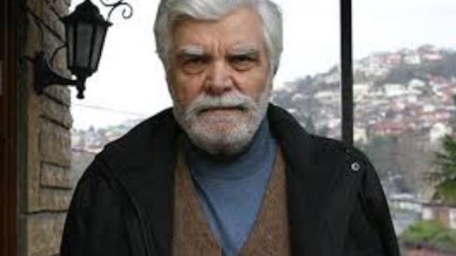 Usta oyuncu Murat Soydan son yolculuğuna uğurlandı! 43 yıllık eşi gözyaşlarını tutamadı