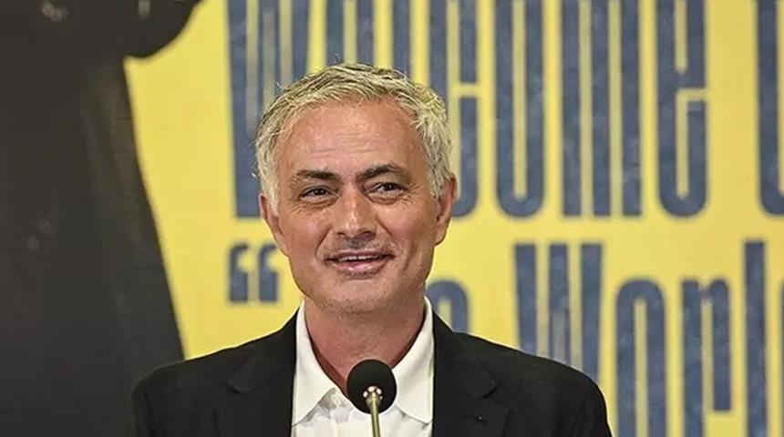 Fenerbahçelilerin beklediği haber geldi! Jose Mourinho sahaya iniyor