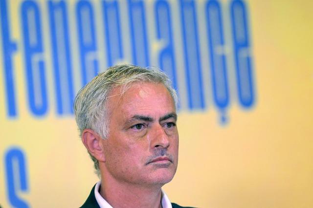 fenerbahce-transfer-haberleri-jose-mourinho-kesfetmisti-italyanlar-transferi-dogruladi-1717922813837