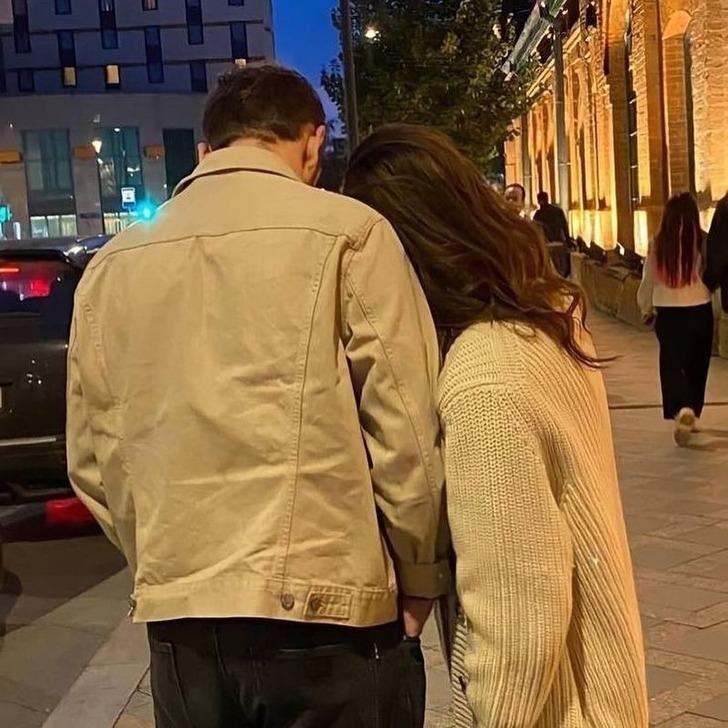 Sevgiliyle verilecek 7 poz önerisi: En farklı çift pozları! G5