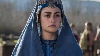 Esra Bilgiç leopar desenli takımıyla hayranlarını mest etti! Her zaman güzel görünüyorsun