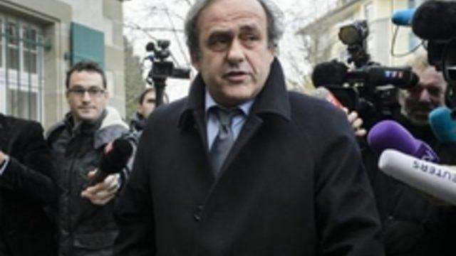 Platini, FIFA başkan adaylığından çekildi