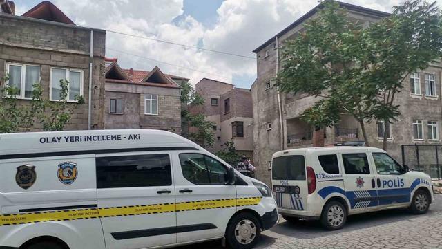 Süt dolu kovaya düşmüştü... 14 aylık bebekten kahreden haber