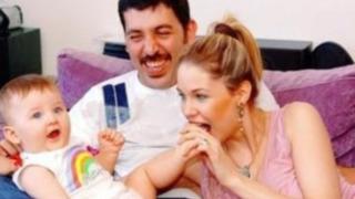 Emre Kınay ödül gecesine kızı Duru ile katıldı! Görenler 'aynı annesi' yorumunu yaptı 