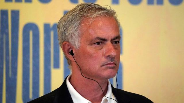  Mourinho'dan ilk imza! Fenerbahçe anlaştı, Levent Mercan ile 4 yıllık sözleşme imzalandı 640xauto