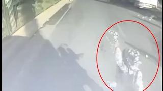 Otobüsün çarptığı kadın feci şekilde can verdi! Korkunç kaza kamerada