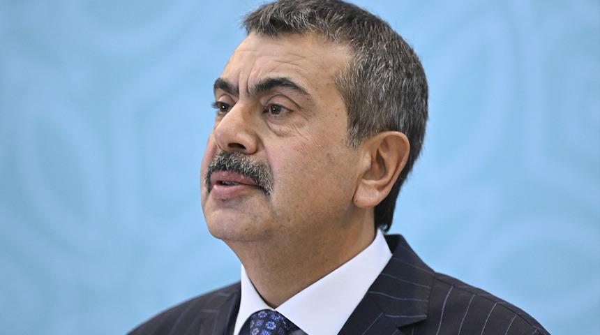 Kocaeli'de kıyafet tartışmaları devam ediyor! Bakan Tekin'den yeni açıklama: Biz gerekli incelemeleri işlemleri yapacağız