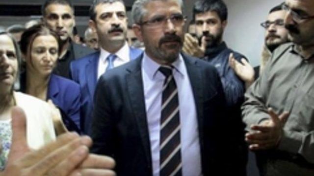 Diyarbakır'da öldürülen Baro Başkanı Tahir Elçi kimdir?