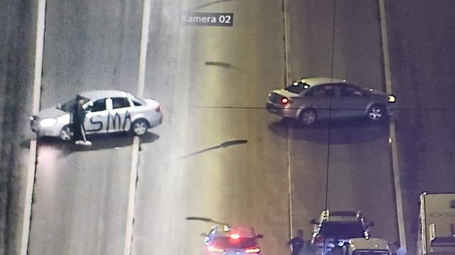 Son dakika: 15 Temmuz Şehitler Köprüsü'nde 'SMA' yazan şüpheli araç! Köprü uzun süre trafiğe kapatıldı! Bakan Yerlikaya'dan açıklama