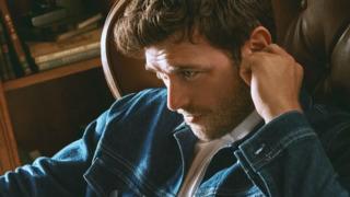 Kıvanç Tatlıtuğ oğlu Kurt Efe'nin yüzünü ilk kez gösterdi! 'Tıpkı babası'