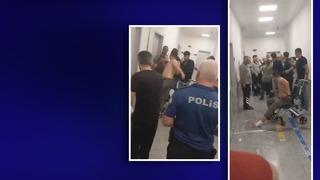 Tekerlekli sandalyedeki hasta ve yakınları doktora saldırdı! Küfürler savurup... Hastanede korkunç anlar