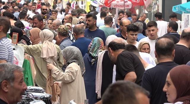 Ne Bodrum ne Çeşme ne Antalya... İstanbul boşaldı, o ilde sokaklar doldu taştı 'Bir yerden bir yere gitmekte zorlanıyoruz' 640xauto