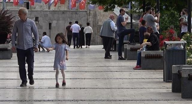 Ne Bodrum ne Çeşme ne Antalya... İstanbul boşaldı, o ilde sokaklar doldu taştı 'Bir yerden bir yere gitmekte zorlanıyoruz' 640xauto