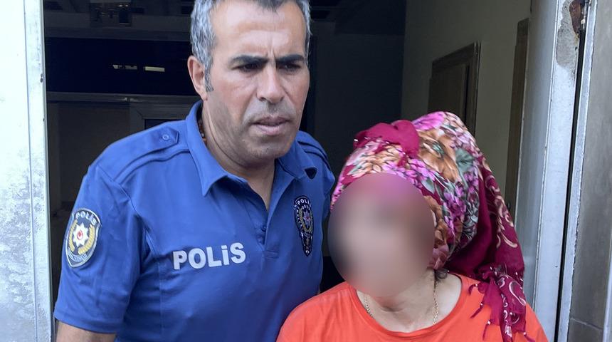 Ekmek bıçağını fırlatıp... 8 yaşındaki oğlunu bıçakla yaraladı! O anne gözaltına alındı