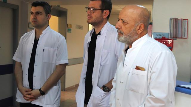 'Tıp literatüründe çok nadir görülen bir vaka' Karın ağrısı şikayetiyle gitmişti... Gözlerine inanamadılar