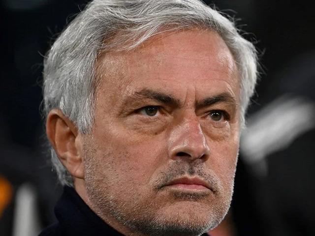 Mourinho'nun keyfi kaçacak! Fenerbahçe'nin yıldızı Oosterwolde, Napoli'ye transfer oluyor