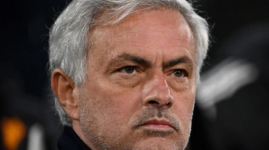 Mourinho'nun keyfi kaçacak! Fenerbahçe'nin yıldızı Oosterwolde, Napoli'ye transfer oluyor