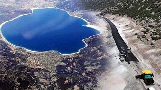 Salda Gölü'nde tepki çeken görüntü! Kanserojen içerikli, göl tehlike altında'