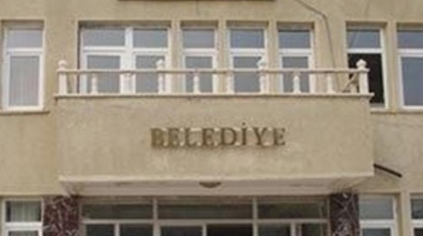 Kapanacak 33 belediye 24 g&uuml;nde kurtuldu