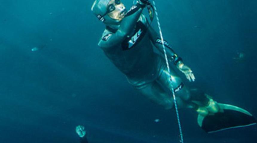 Tek nefeste 121 metre