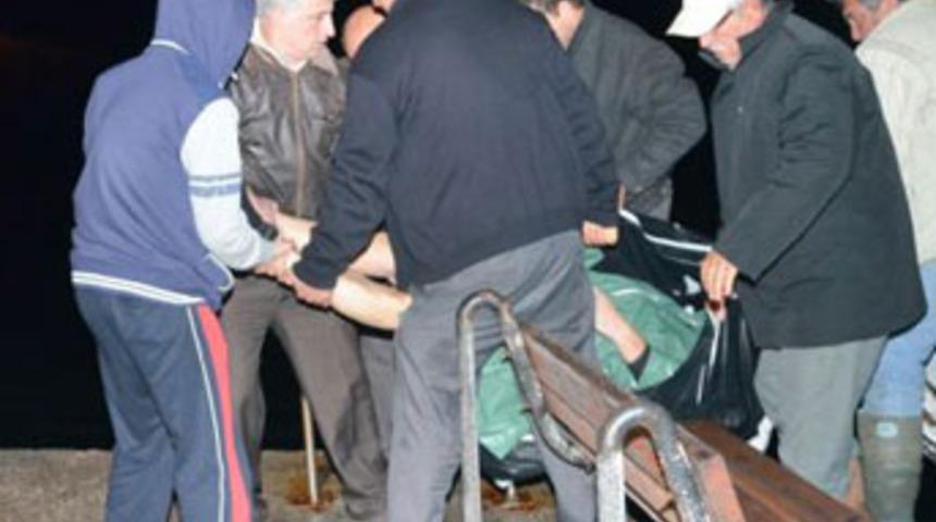 Çeşme'de bir tekne alabora oldu