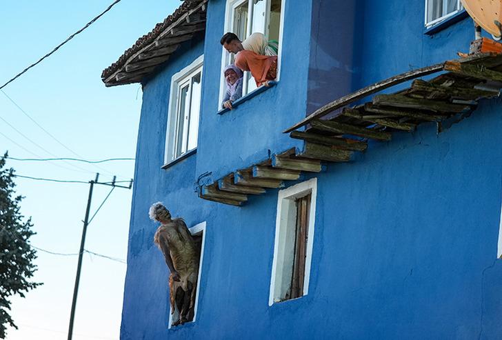 Yer: Bursa... 2 asırlık Osmanlı geleneği! Kurban Bayramı'nda kesilen hayvanlardan çıkan deri, kelle, kuyruk, boynuz ve kemiklerden kostüm yazıp sokak sokak gezdiler  G1