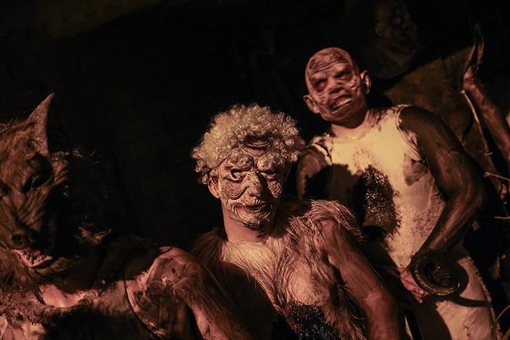 Yer: Bursa... 2 asırlık Osmanlı geleneği! Kurban Bayramı'nda kesilen hayvanlardan çıkan deri, kelle, kuyruk, boynuz ve kemiklerden kostüm yazıp sokak sokak gezdiler  G4