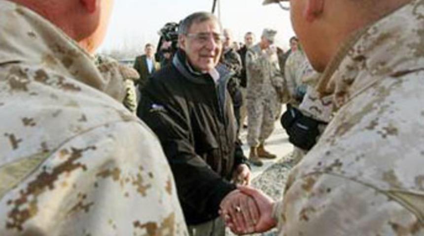 Panetta'dan İncirlik'e sürpriz ziyaret