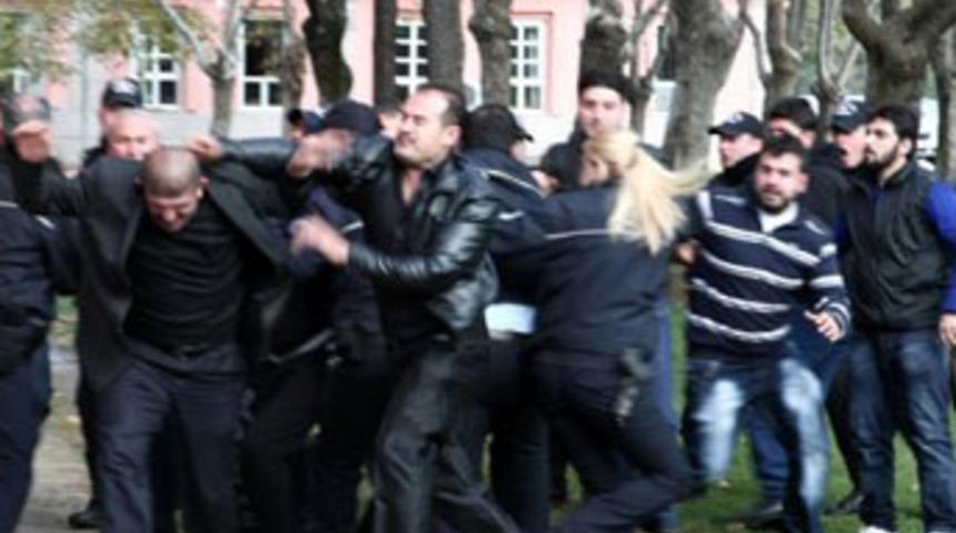 G&uuml;ld&uuml;nya davasında savaş &ccedil;ıktı