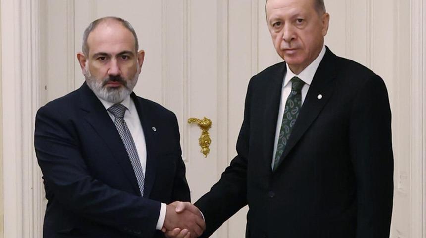 Cumhurbaşkanı Erdoğan ile Paşinyan arasında kritik görüşme