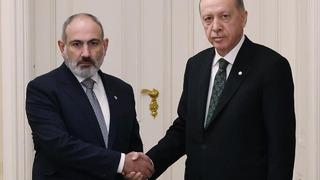 Cumhurbaşkanı Erdoğan ile Paşinyan arasında kritik görüşme