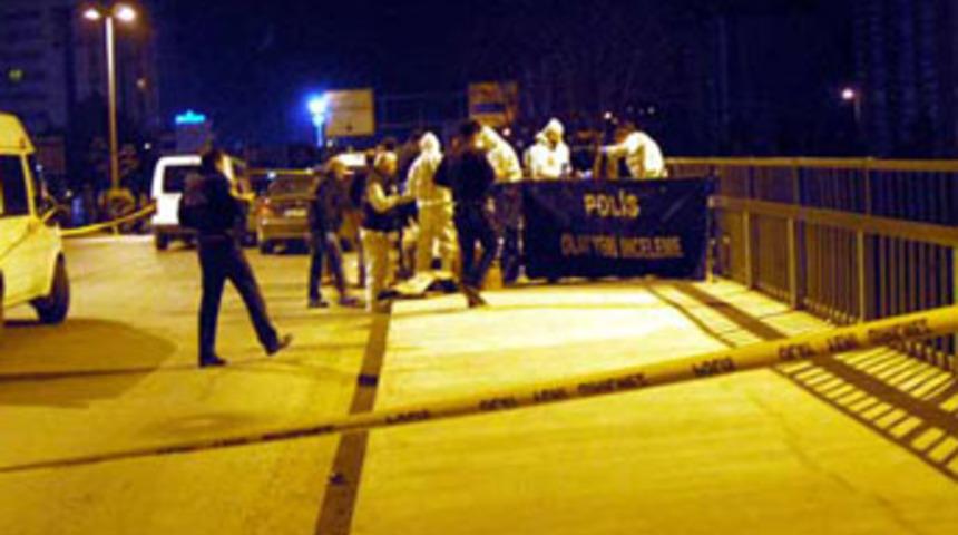 Beylikd&uuml;z&uuml;'nde sır cinayet