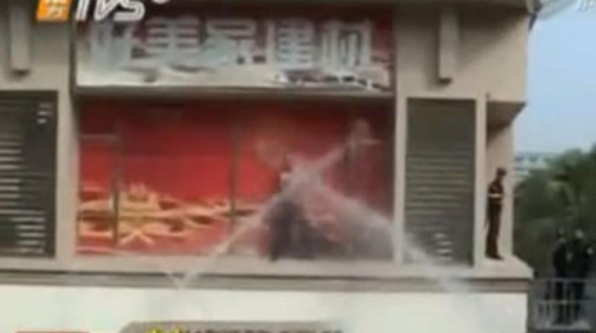 İntihar teşebb&uuml;s&uuml;ne sulu m&uuml;dahale