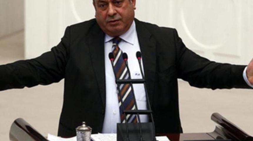 Meclis'te 'şerefli asker' gerginliği