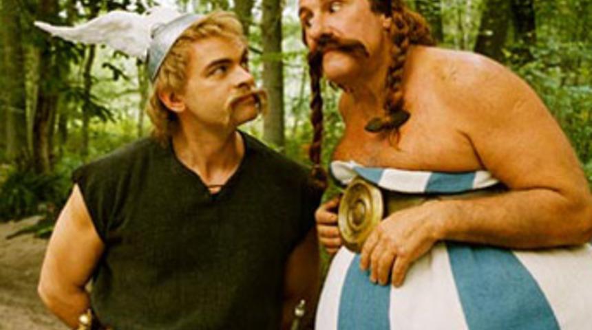 Ünlü aktör ülkesini terketti!