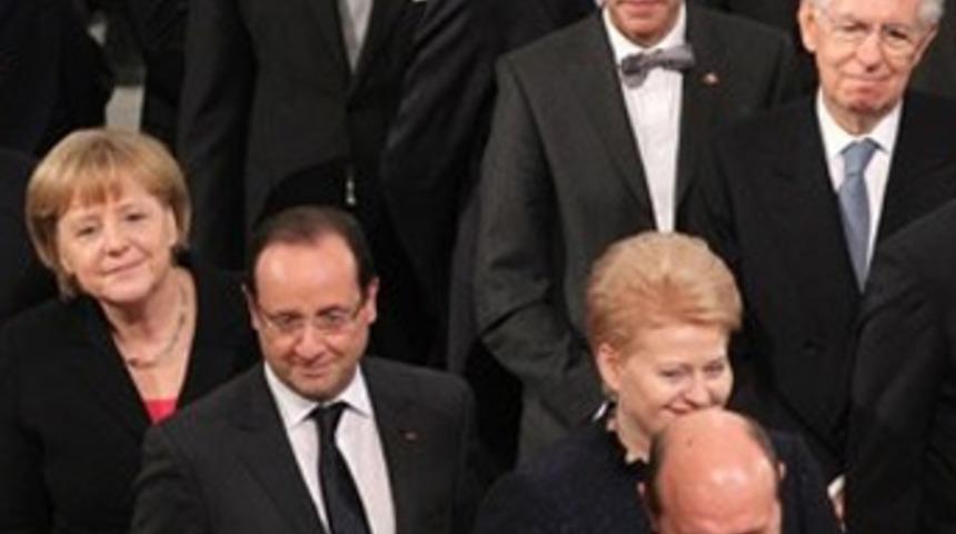 Liderlere bıçaklı saldırı önlendi