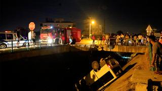 Araç kanala uçup ters döndü! Ağabeyden kaza yapan kardeşe ilginç tepki 'Koca adam oldu, bir türlü akıllanmıyor'