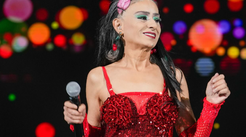 Antik Tiyatro'da konser verdi... Yıldız Tilbe mezarın üzerine çıkmak isteyince güvenlik uyardı! O anlar gündem oldu