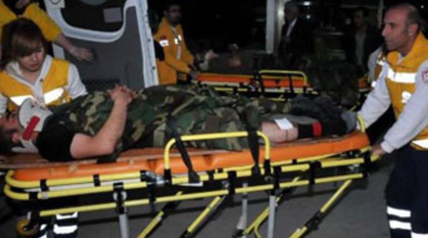 Başkale&rsquo;de kaza: 7 asker yaralandı