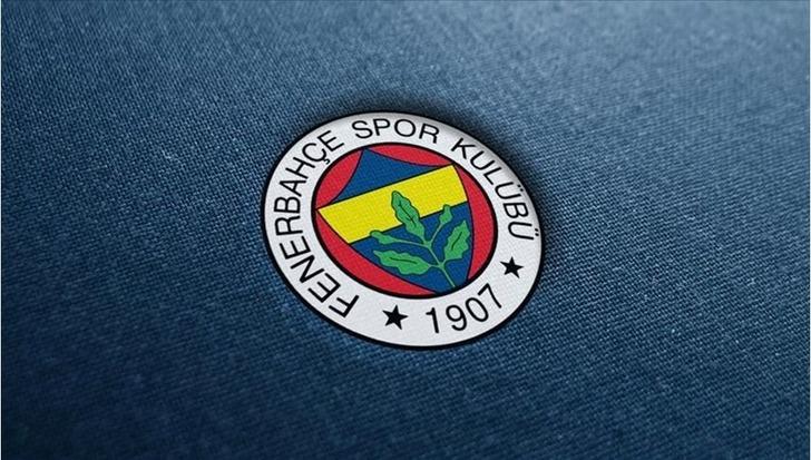 Fenerbahçe'de imzalar ardı ardına açıklandı! 5 dakikada 3 isim...