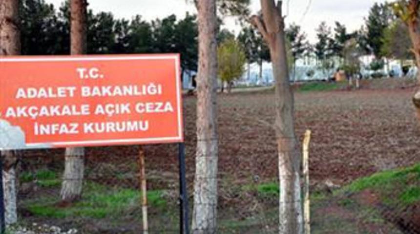 Cezaevinden para kasası çalındı