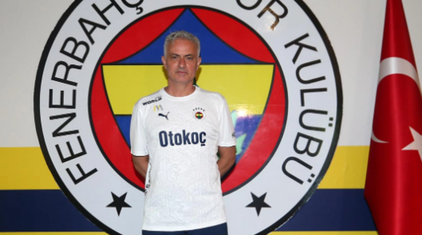 Fenerbahçe sezonun ilk transferini açıkladı! Sarı-Lacivertliler Mert Hakan Yandaş'ın sözleşmesini 2 yıllığına uzattı, Levent Mercan'ı da kadroya kattı
