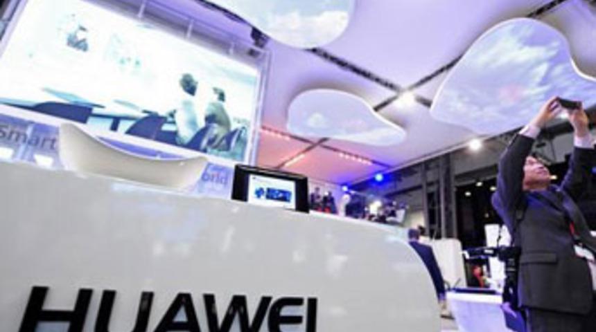 Ascend Mate ile Galaxy Note 2&rsquo;ye rakip olacak